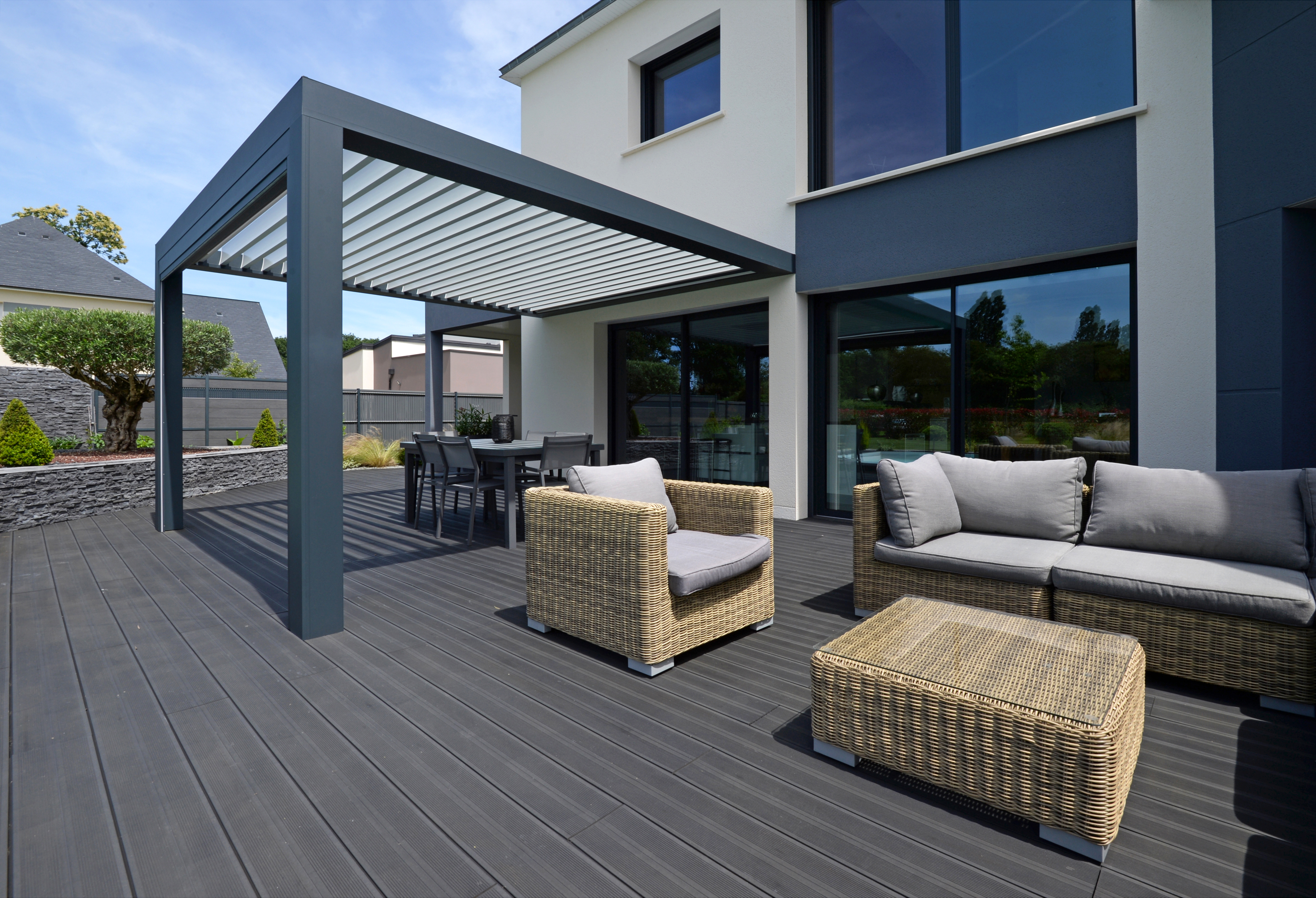 Brault Novalu Menuiserie Interieur Et Exterieur En Mayenne SONNET Change Pergola Bioclimatique © Patrice LE BRIS 2018 14